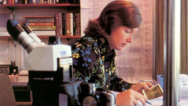 Lynn Conway在施乐PARC（1977）/ eldiario.es工作
