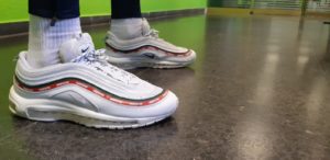 Nike Air Max 97 'Undefeated' zapatilla hypebeast