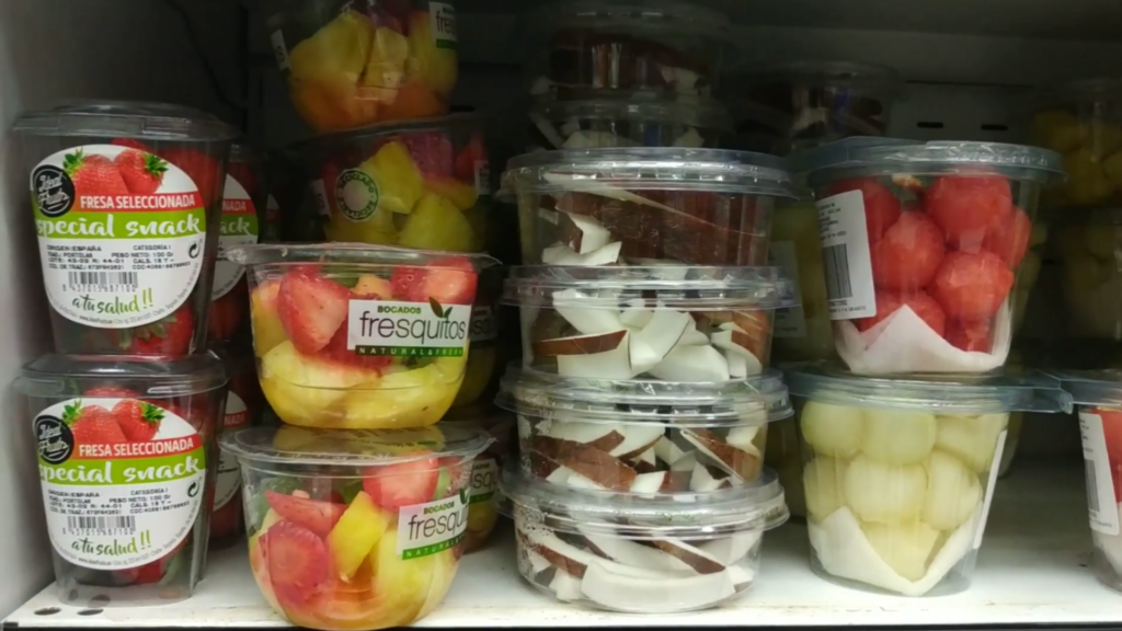Frutas envases plásticos