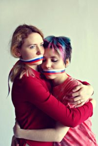 pareja homosexual, Rusia, censura