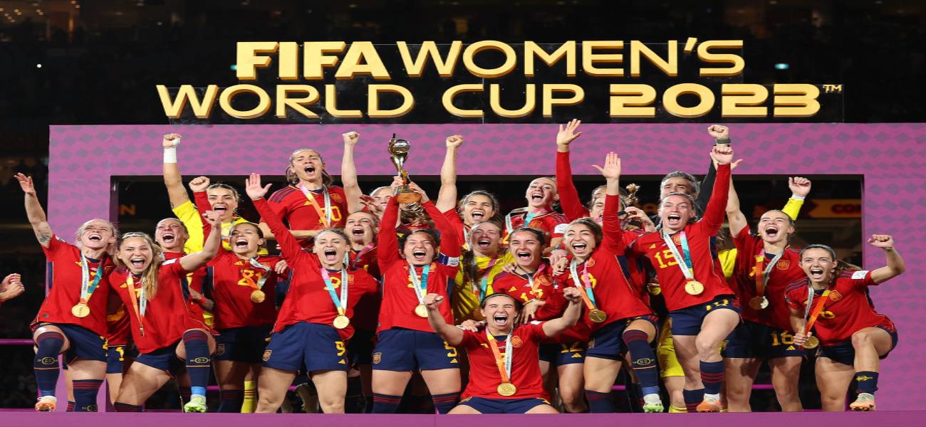 Fútbol femenino, selección femenina absoluta, impacto, fútbol base, licencias deportivas, perspectiva social