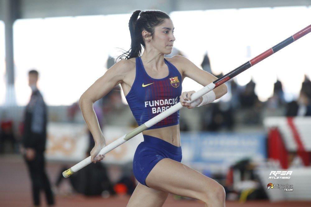 Ana Carrasco, atletismo, apoyo emocional, becas, carrera, deportistas, estudiantes