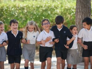 niños, uniforme, educación, privada