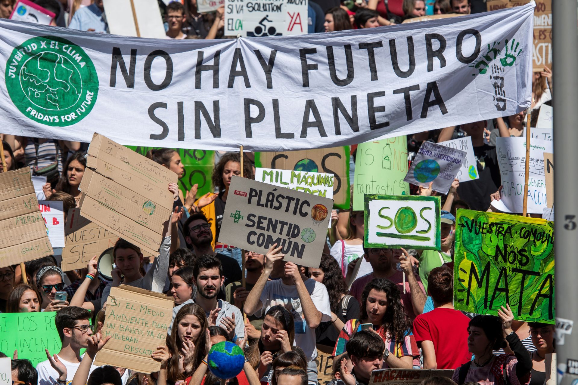 Manifestación de jóvenes para frenar el cambio climático