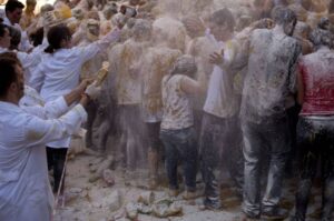 Estudiantes en unas novatadas / Getty Images