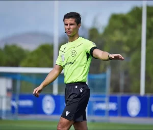 árbitros, fútbol amateur, deporte, arbitraje en Cataluña, presión árbitros, violencia futbol base, Jorge Pérez