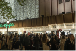 Navidad y consumismo, gasto navideño, subida de precios Navidad, presión social consumo, Black Friday en España, ofertas engañosas, inflación Navidad, estrés financiero, comercio local, grandes superficies, El Corte Inglés, supermercados precios, turrones y dulces navideños, consumo responsable, publicidad navideña