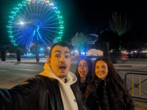 Vanesa, Mónica y Hugo en The Champions Burguer de leganés