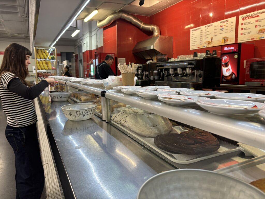 Cafetería, Ciudad Universitaria, UCM, Licitación.