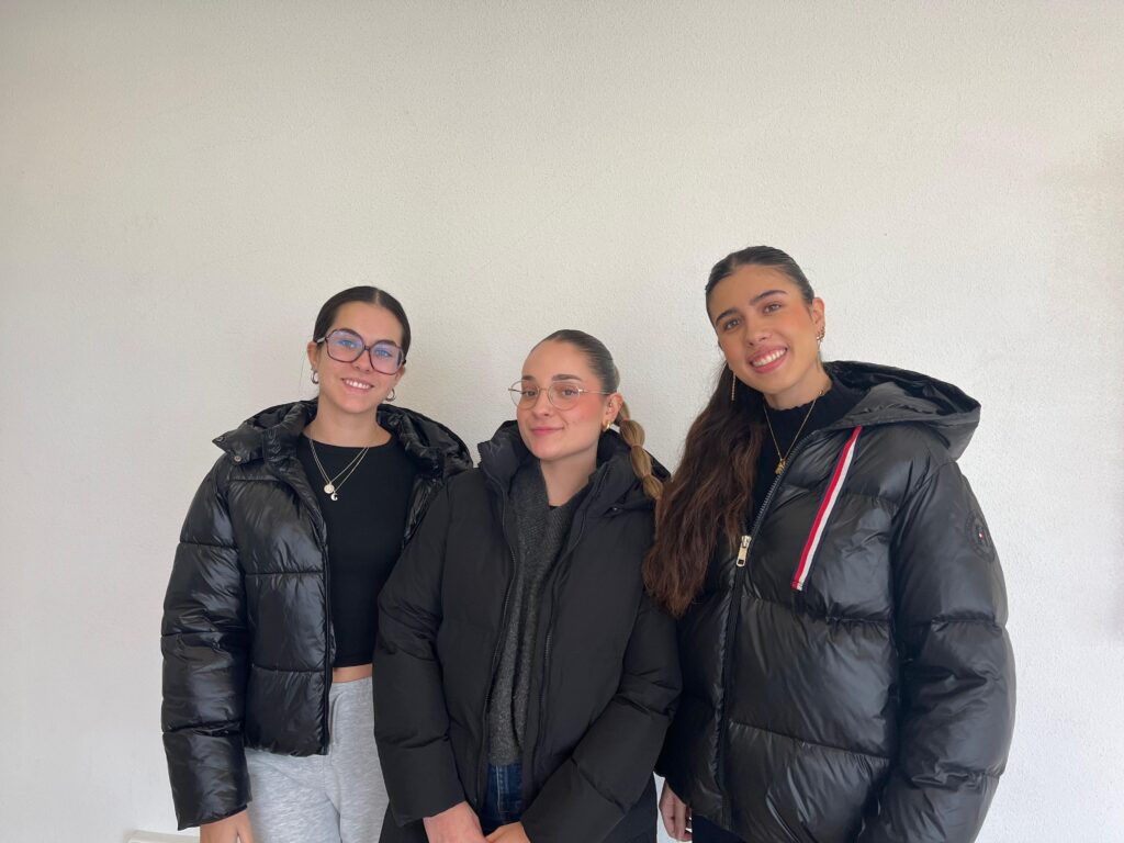 Imagen del grupo seis, formado por Mara, Andrea y Lucía