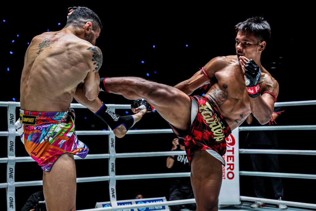 MMA, UFC, violencia, deporte, críticas, verdad, pelea, reglamento, Topuria